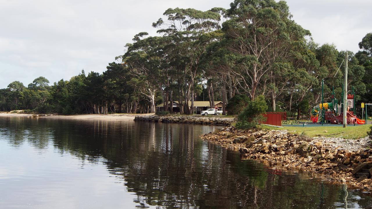 Strahan Retreat Holiday Park 外观 照片