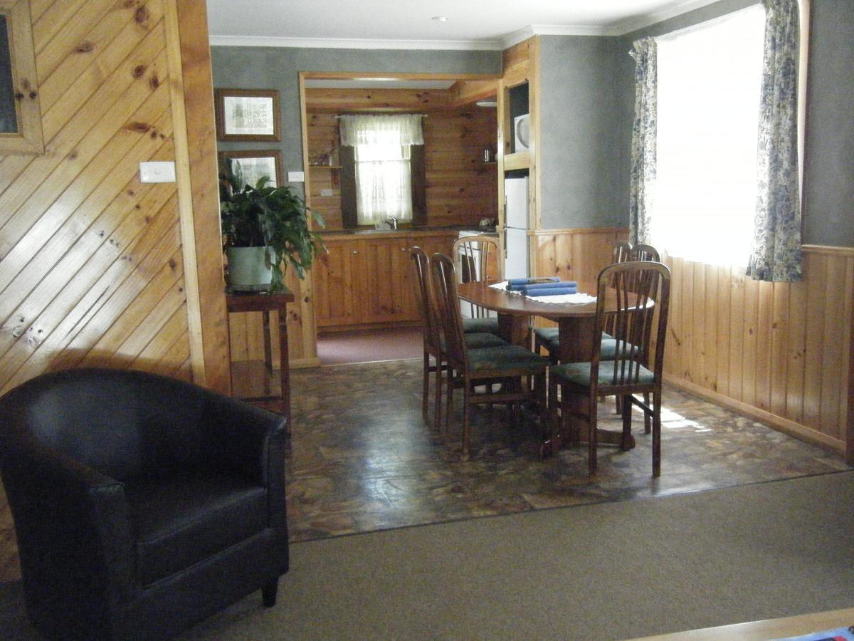 Strahan Retreat Holiday Park 外观 照片