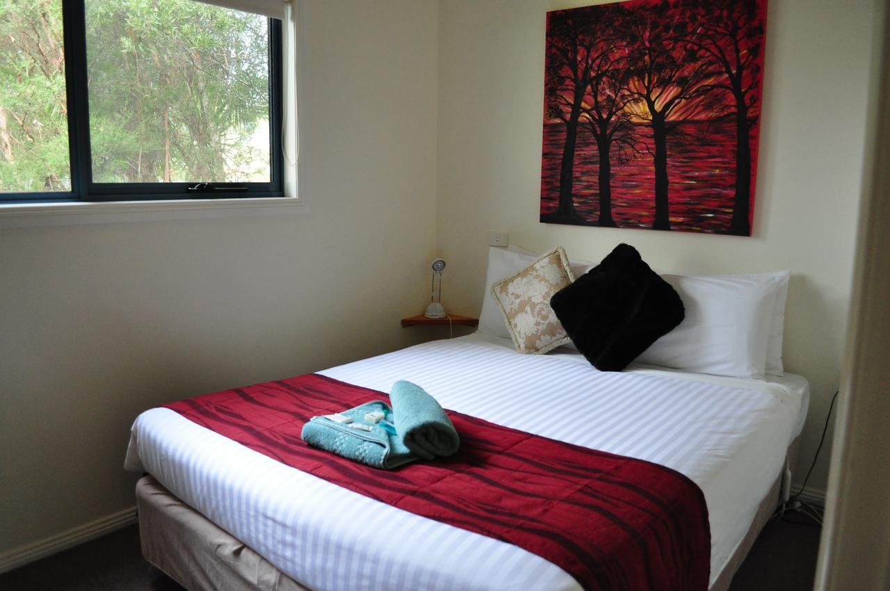 Strahan Retreat Holiday Park 外观 照片